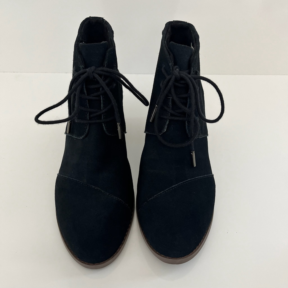TOMS Hyde Wedge Bootie Black Suede Lace-Up 9.5 - Picture 6 of 14